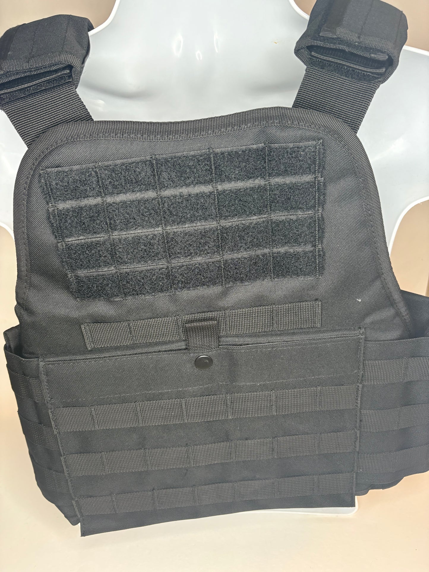 Standard plate carrier with side plate pockets
